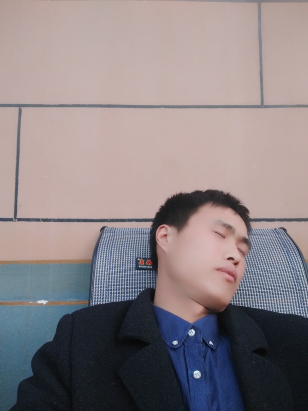 有钱爱情才能长久的第一张照片--罗源交友网