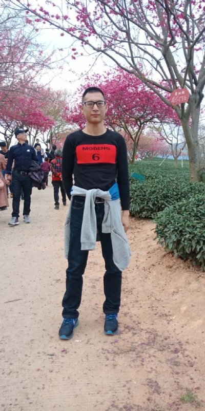 小梁的第一张照片--罗源交友网
