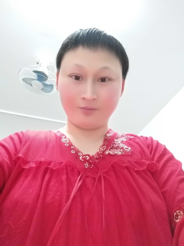 彩虹姐姐永不言弃的第一张照片--罗源交友网