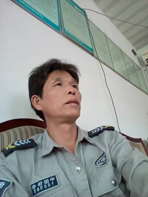 卧窗听雨的第一张照片--罗源交友网