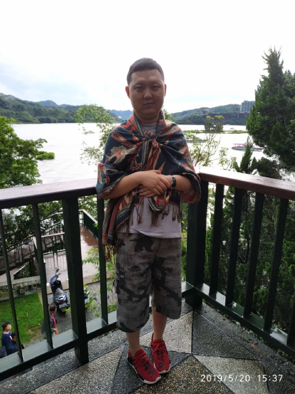 爱情里的俩个人的第一张照片--罗源交友网