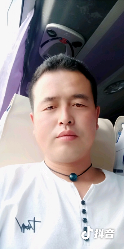 瞬间被爱上的第一张照片--罗源交友网