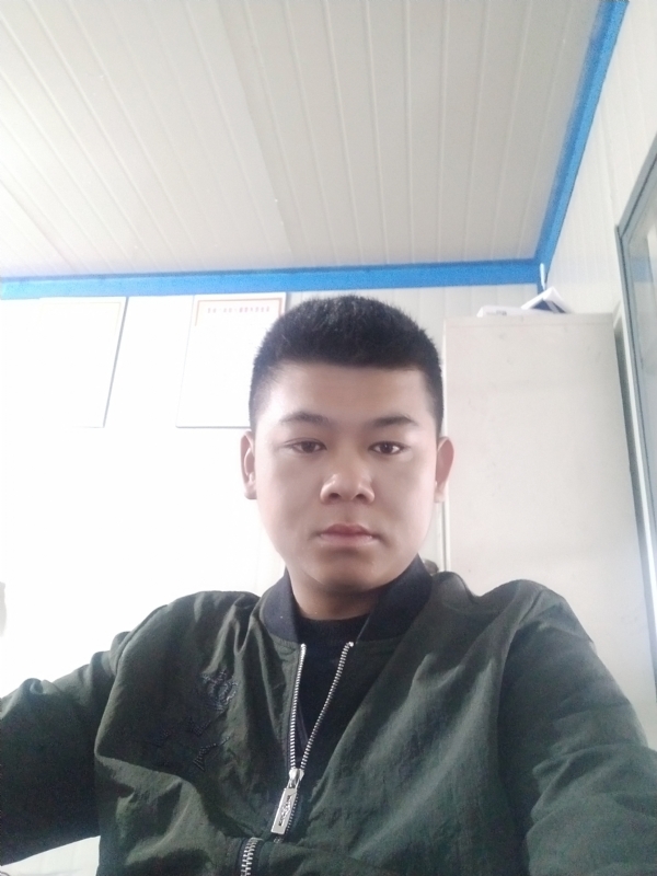 少校的第一张照片--罗源交友网