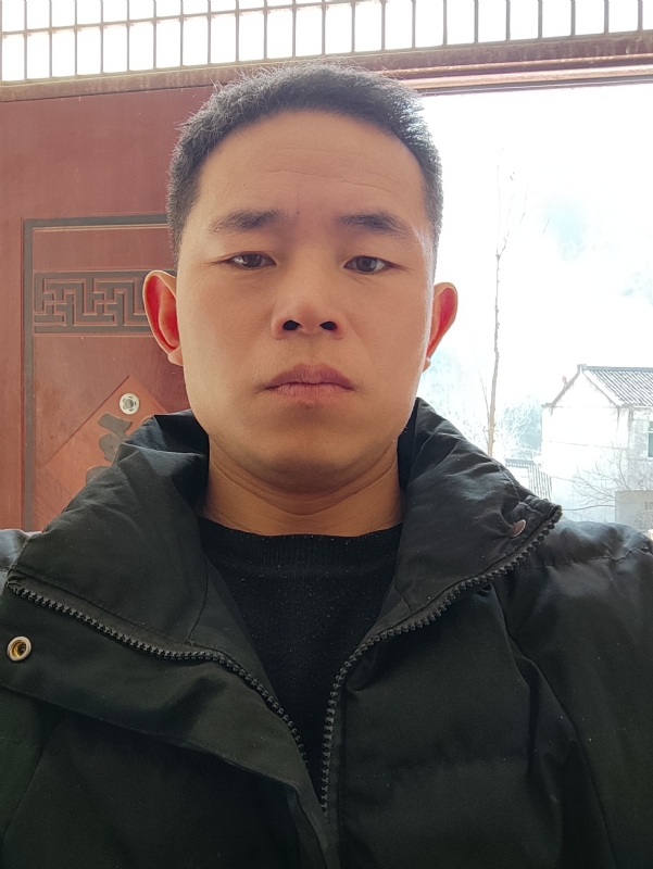 勇敢的成长的第一张照片--罗源交友网