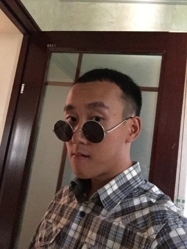 悲喜的第一张照片--罗源交友网