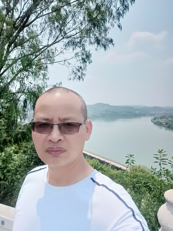 随缘随性的第一张照片--罗源交友网