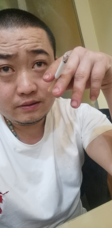 孤独的螃蟹的第一张照片--罗源交友网