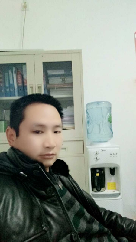 蓝色棒棒糖的第一张照片--罗源交友网
