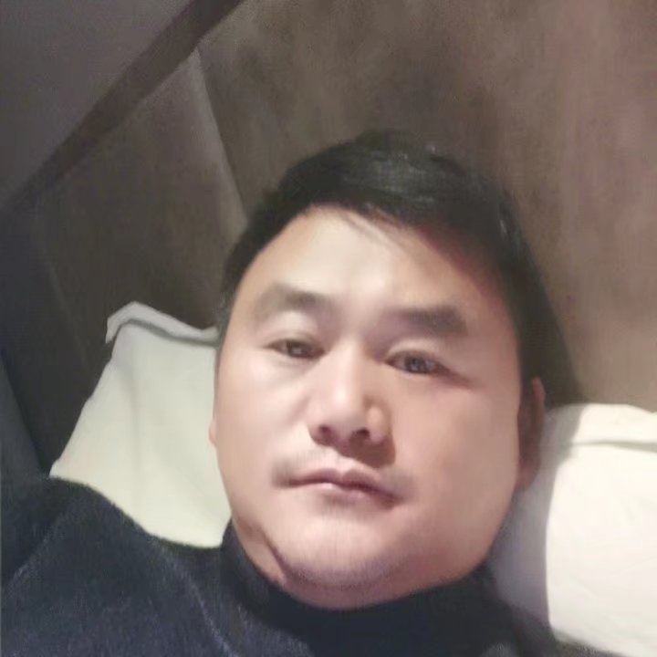 奔跑的第三张照片--罗源交友网