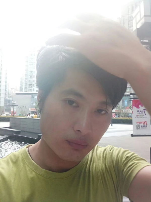 钢铁侠的第一张照片--罗源交友网