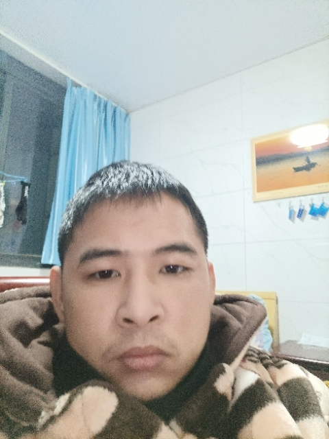 寂寞的第一张照片--罗源交友网