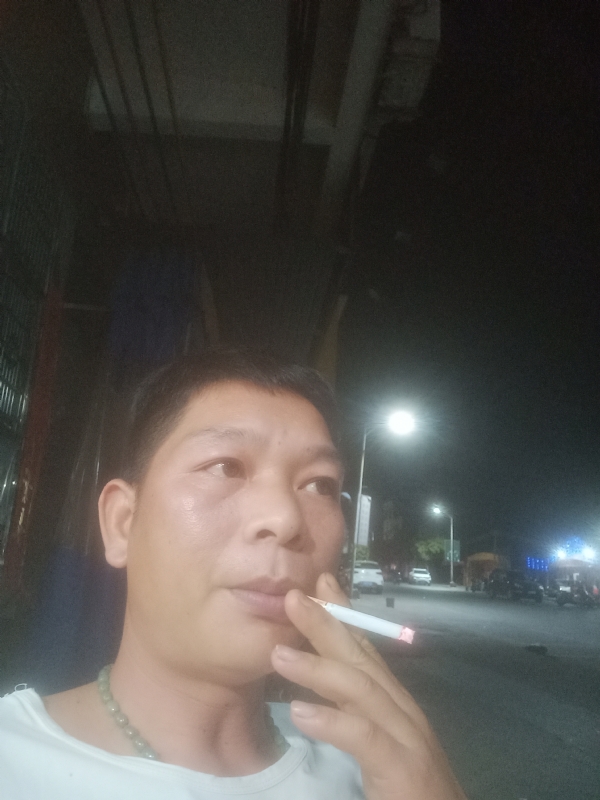 善解人意的第二张照片--罗源交友网
