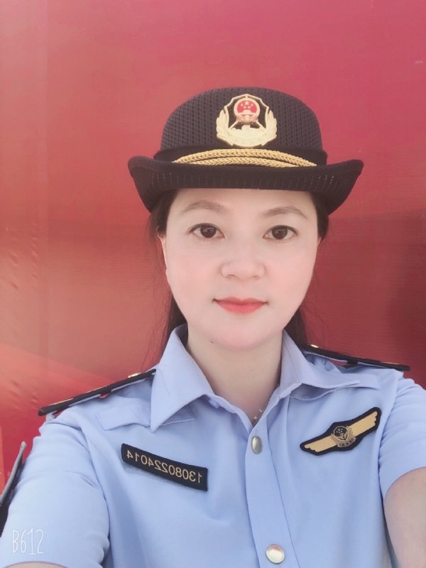明明的第一张照片--罗源交友网
