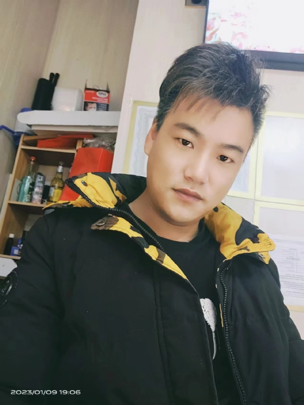 孤酒枕愁眼眠的第一张照片--罗源交友网
