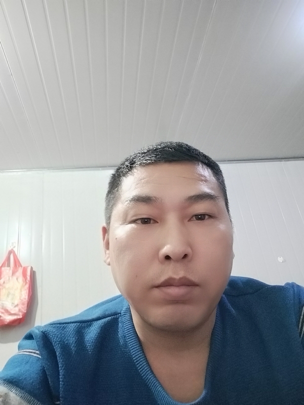 开着拖拉机去兜风的第一张照片--罗源交友网