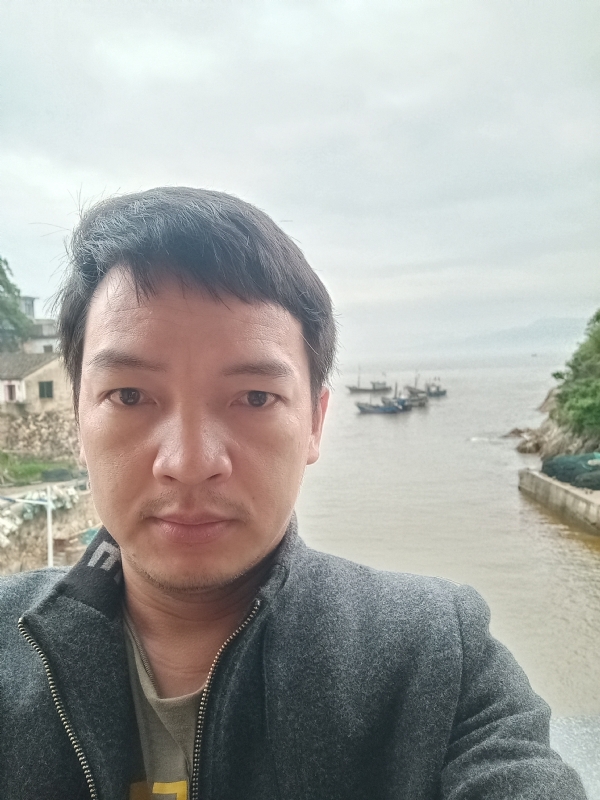 啊亮的第一张照片--罗源交友网