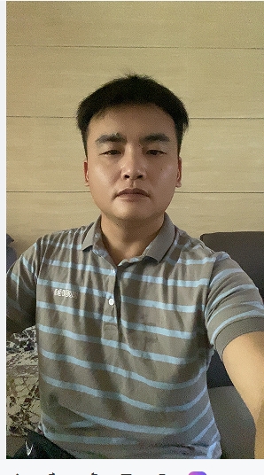 走在红毯那一天的第一张照片--罗源交友网