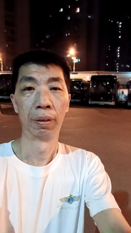 小丑的第一张照片--罗源交友网