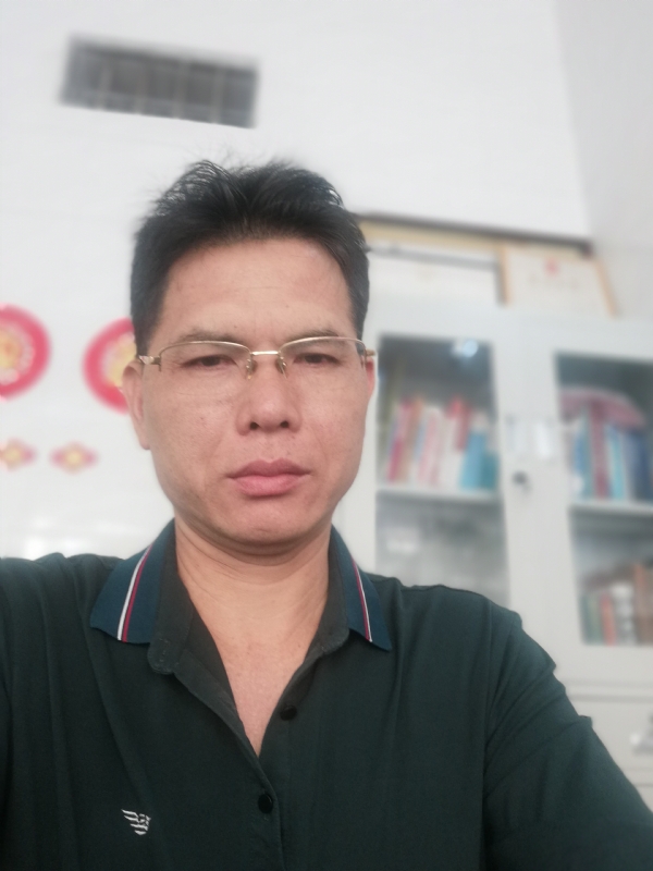 后视镜的第一张照片--罗源交友网